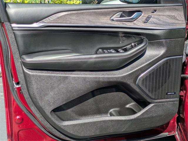 used 2023 Jeep Grand Cherokee car, priced at $38,199