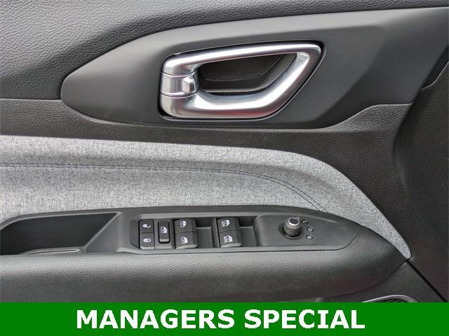 new 2025 Jeep Compass car, priced at $26,497