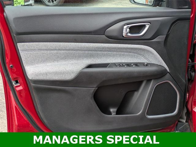 new 2025 Jeep Compass car, priced at $26,497