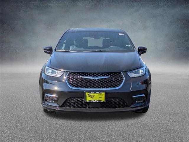 new 2026 Chrysler Pacifica car, priced at $47,085