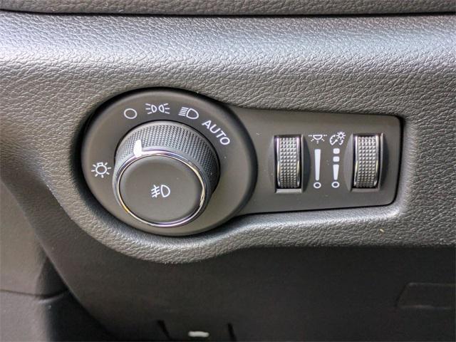 new 2026 Chrysler Pacifica car, priced at $47,085