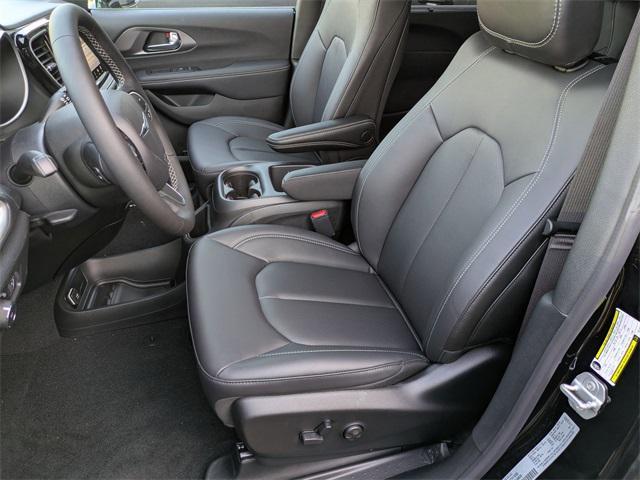 new 2026 Chrysler Pacifica car, priced at $47,085