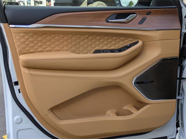 new 2025 Jeep Grand Cherokee L car, priced at $59,363