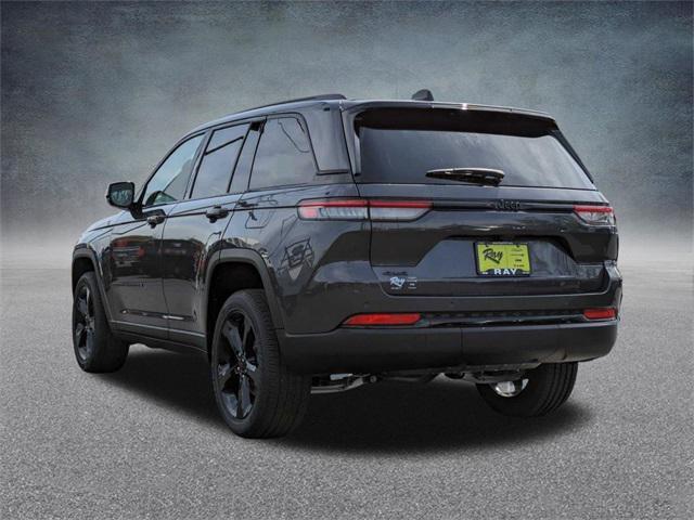 new 2024 Jeep Grand Cherokee car, priced at $45,352