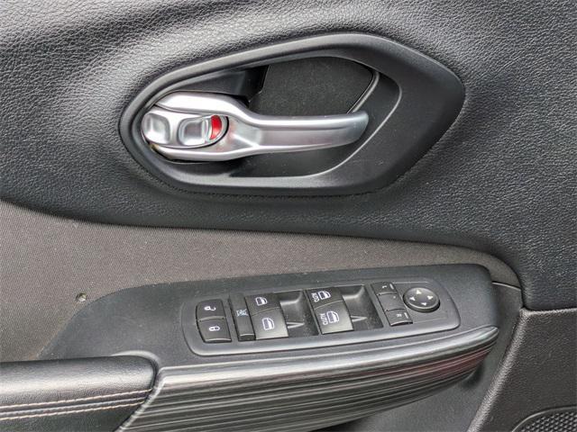 used 2016 Jeep Cherokee car, priced at $9,399