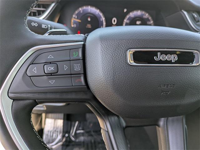 new 2025 Jeep Grand Cherokee car, priced at $42,507