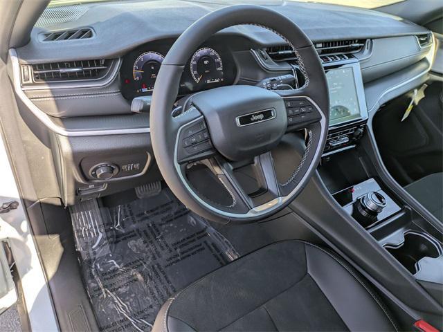 new 2025 Jeep Grand Cherokee car, priced at $42,507