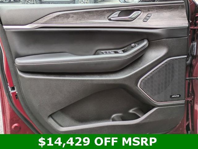 new 2024 Jeep Grand Cherokee L car, priced at $44,981