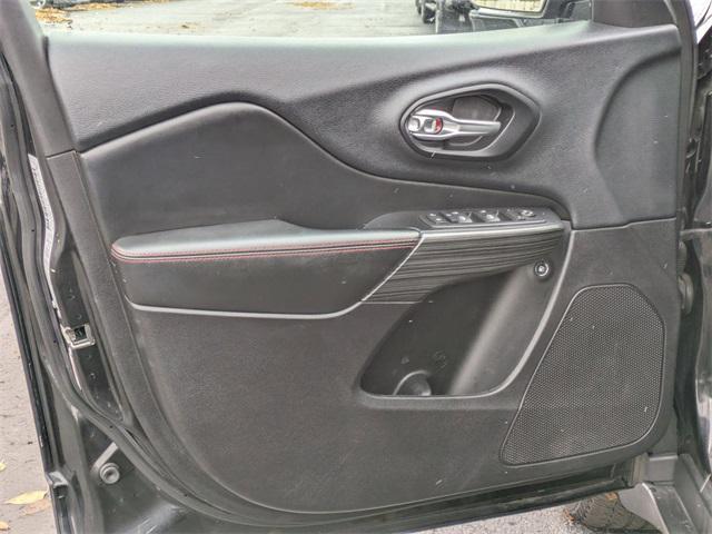 used 2016 Jeep Cherokee car, priced at $10,988