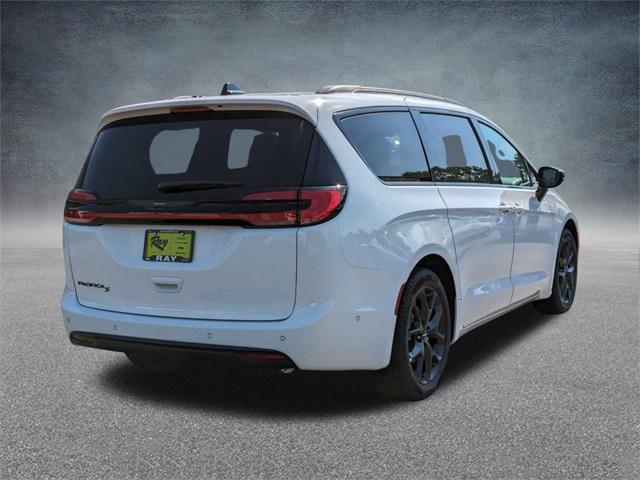 new 2024 Chrysler Pacifica car, priced at $40,410