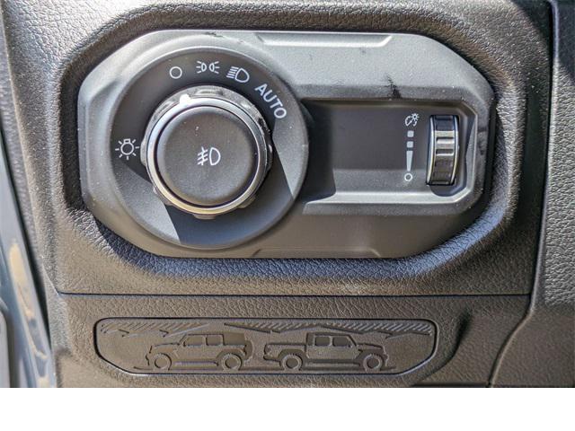 new 2025 Jeep Wrangler car, priced at $45,652