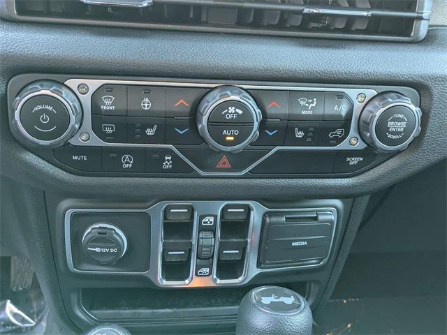 new 2025 Jeep Wrangler car, priced at $45,390