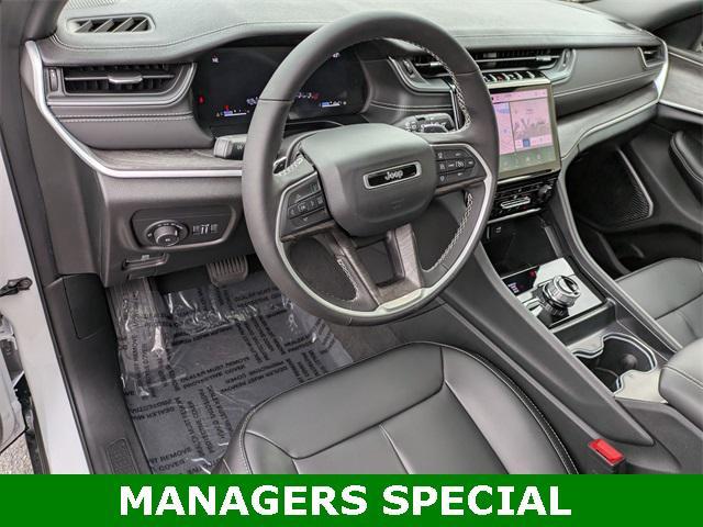 new 2025 Jeep Grand Cherokee car, priced at $46,668
