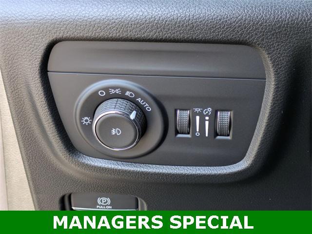 new 2025 Jeep Grand Cherokee L car, priced at $47,621