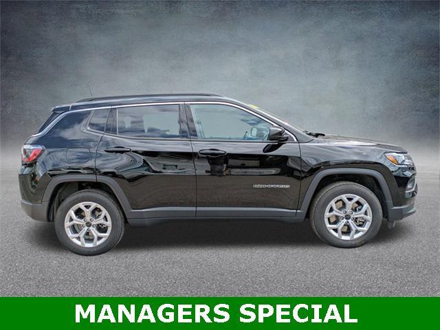 new 2025 Jeep Compass car, priced at $27,982
