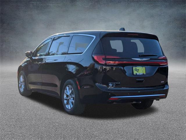 new 2025 Chrysler Pacifica car, priced at $45,087