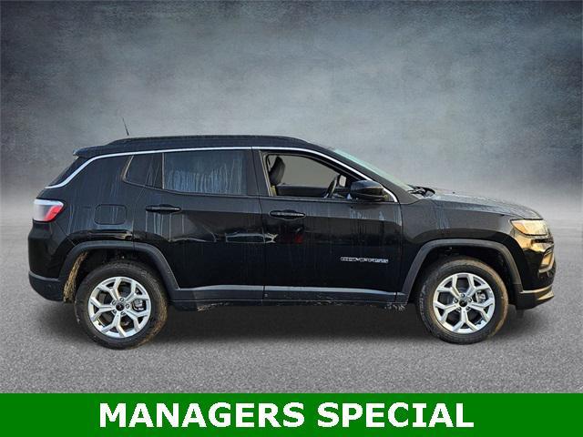 new 2025 Jeep Compass car, priced at $28,783