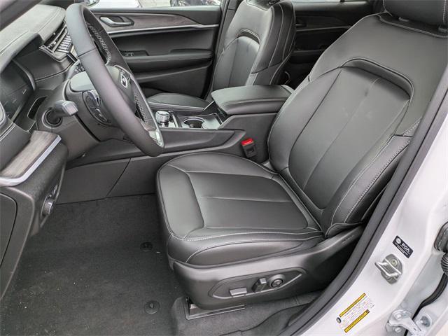 new 2025 Jeep Grand Cherokee car, priced at $46,821
