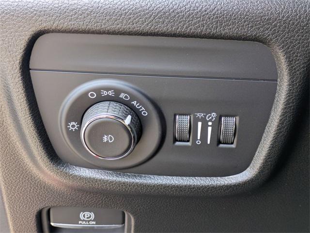 new 2025 Jeep Grand Cherokee car, priced at $44,659