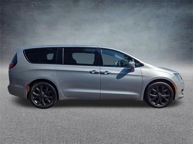 used 2020 Chrysler Pacifica car, priced at $24,987