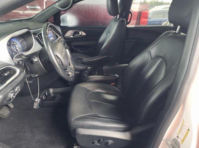 used 2020 Chrysler Pacifica car, priced at $18,995