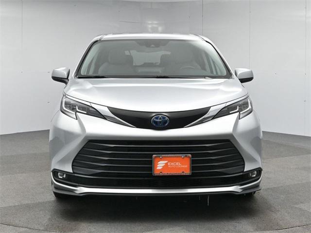 used 2022 Toyota Sienna car, priced at $29,995