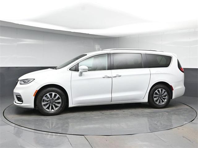 used 2021 Chrysler Pacifica car, priced at $16,395