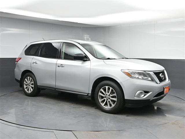 used 2015 Nissan Pathfinder car, priced at $7,395