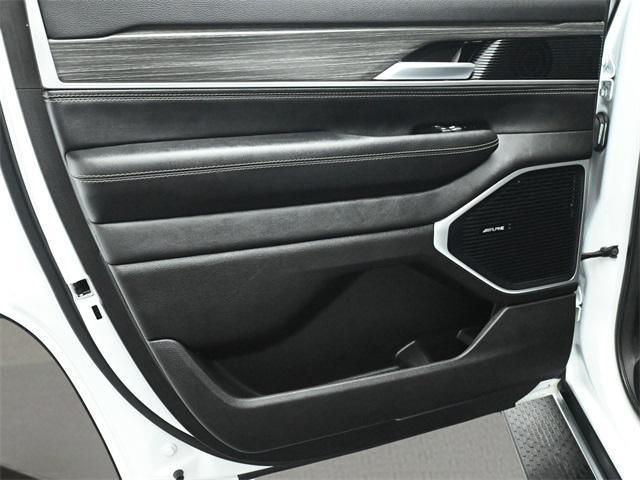 used 2024 Jeep Wagoneer car, priced at $37,236