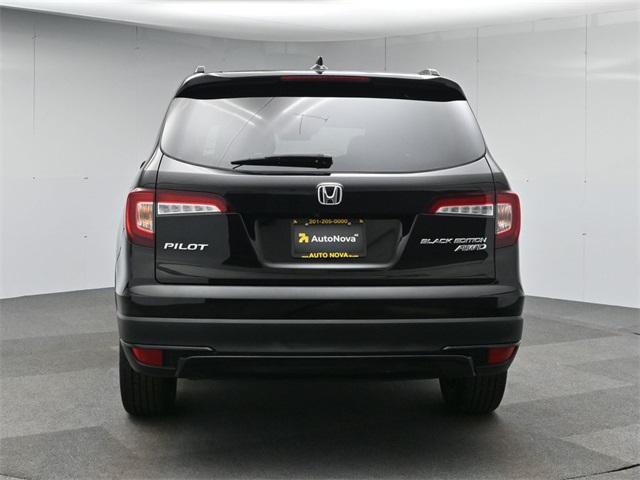 used 2022 Honda Pilot car, priced at $27,495