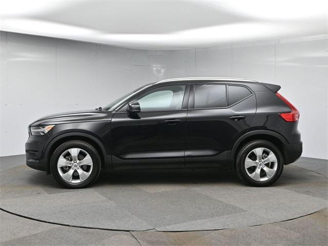 used 2022 Volvo XC40 car, priced at $22,630
