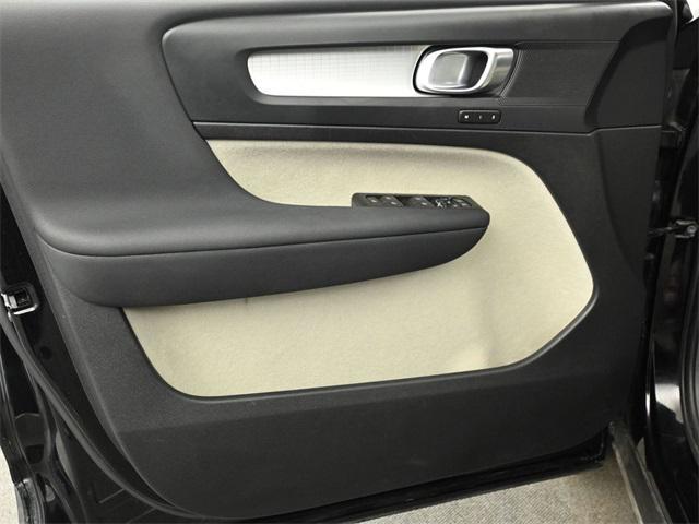 used 2022 Volvo XC40 car, priced at $22,630