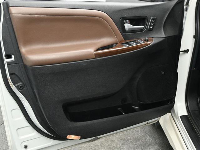 used 2019 Toyota Sienna car, priced at $27,924
