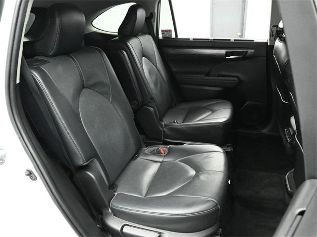 used 2022 Toyota Highlander car, priced at $29,844
