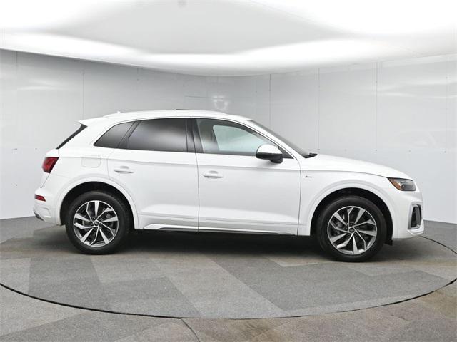 used 2022 Audi Q5 car, priced at $22,127