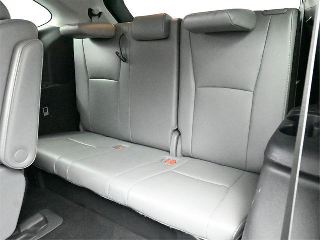 used 2022 Toyota Highlander car, priced at $31,476