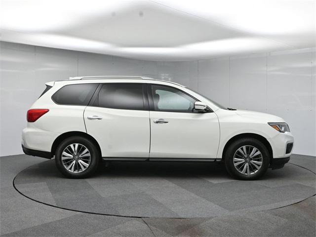 used 2019 Nissan Pathfinder car, priced at $13,297