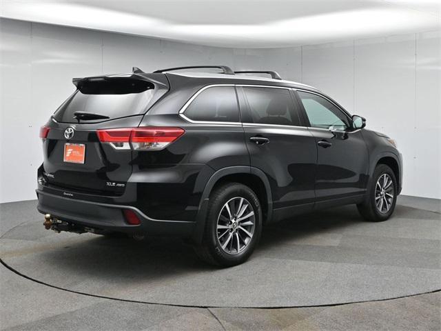 used 2019 Toyota Highlander car, priced at $16,404