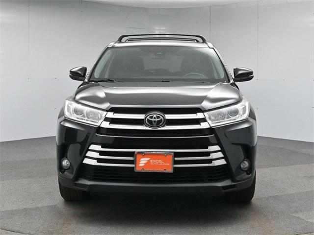 used 2019 Toyota Highlander car, priced at $16,404