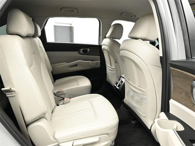 used 2023 Kia Sorento car, priced at $27,580
