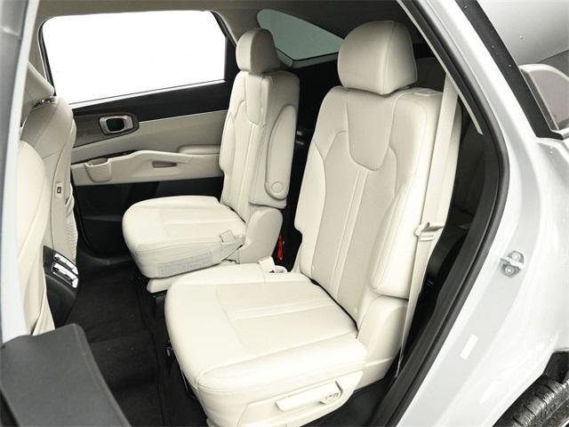 used 2023 Kia Sorento car, priced at $27,580