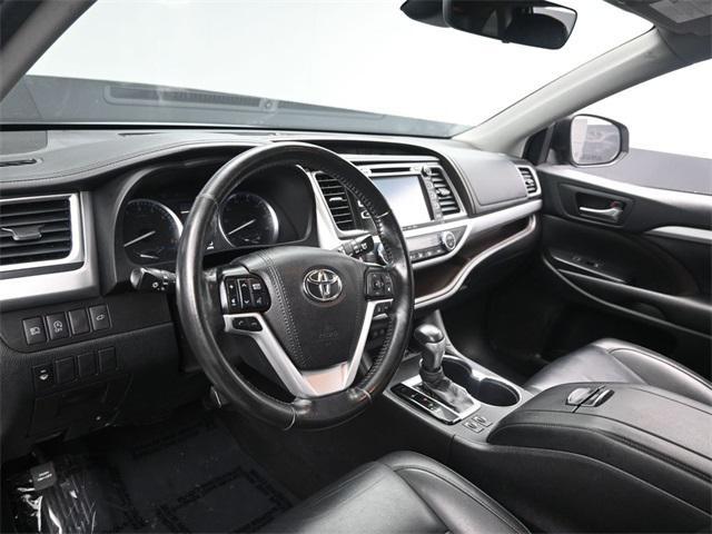 used 2019 Toyota Highlander car, priced at $19,990