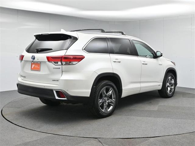 used 2018 Toyota Highlander Hybrid car, priced at $22,995