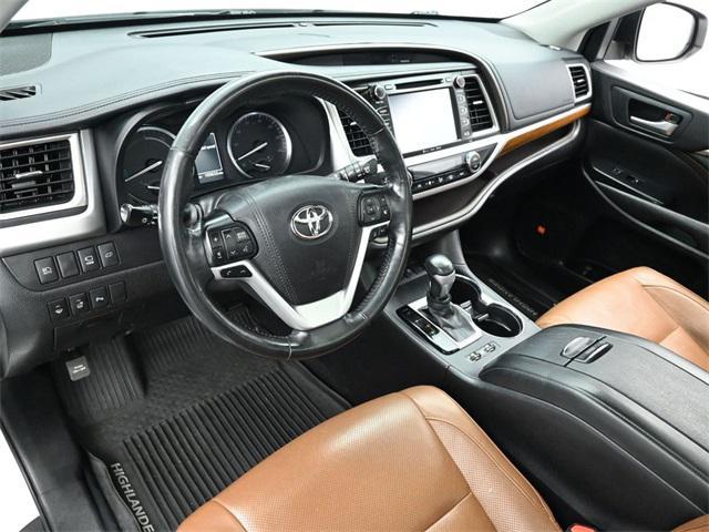 used 2018 Toyota Highlander Hybrid car, priced at $22,995