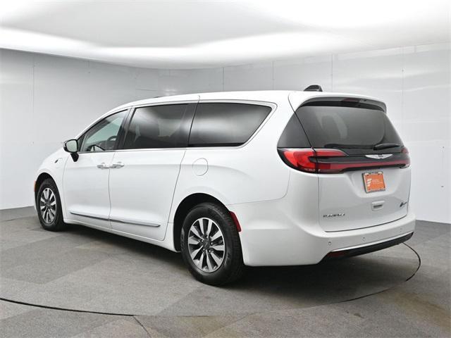 used 2023 Chrysler Pacifica Hybrid car, priced at $25,510