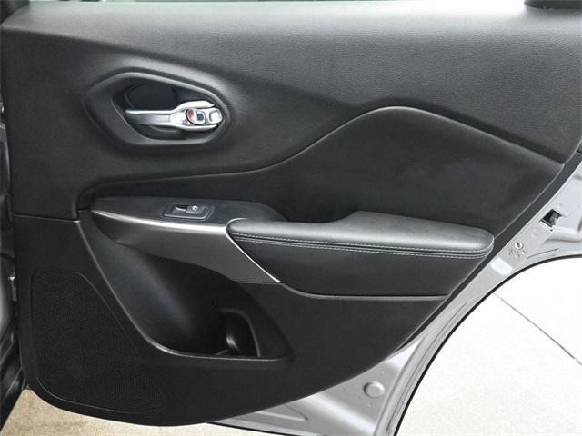 used 2020 Jeep Cherokee car, priced at $17,149