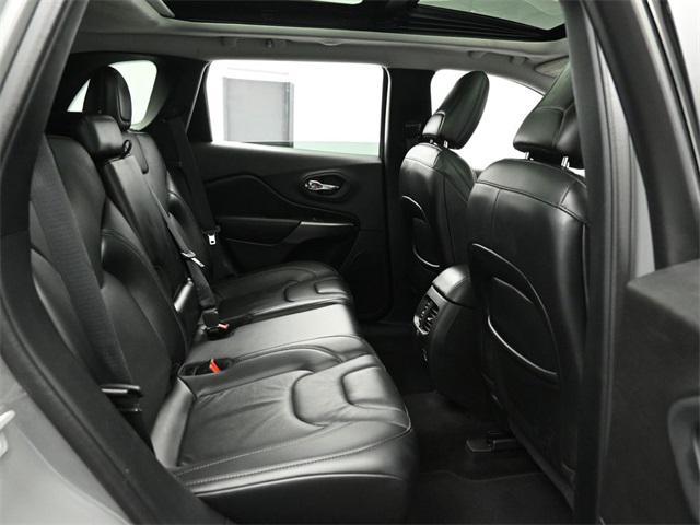 used 2021 Jeep Cherokee car, priced at $19,159