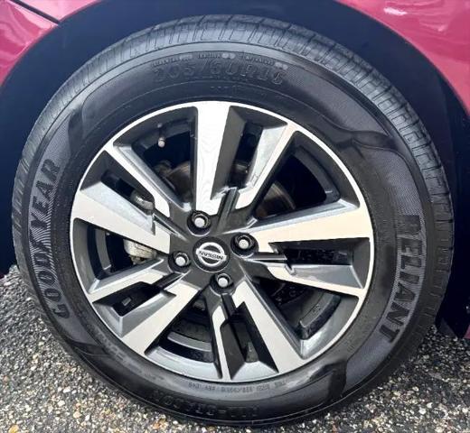 used 2021 Nissan Versa car