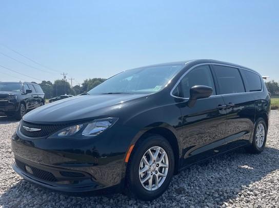 used 2022 Chrysler Voyager car