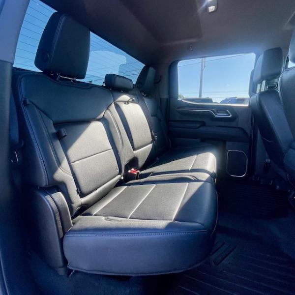 used 2023 GMC Sierra 1500 car, priced at $38,150